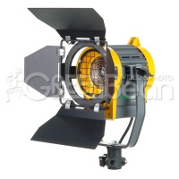 Осветитель галогеновый Fresnel 300 с линзой Френеля Осветитель галогеновый Fresnel 300 с линзой Френеля